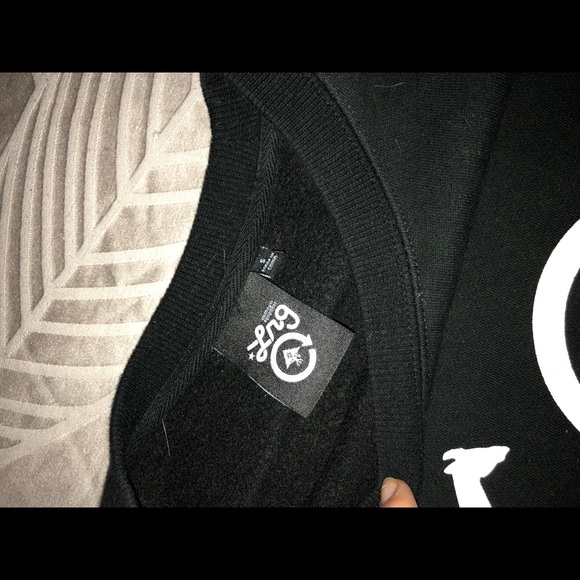 LRG sweater - Picture 3 of 3